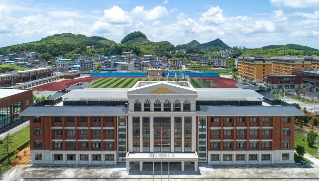 DeepSeekְͭҵѧԺ10ƣ